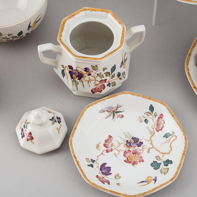 A part 'Devon Rose' dinner and coffee/teaservice, England, Wedgwood, designed 1971-1991 (68 pieces).