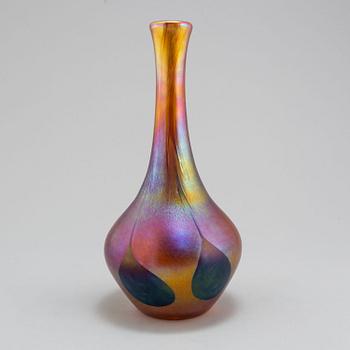 A John Ditchfield glass vase. Second half of the 20th century.