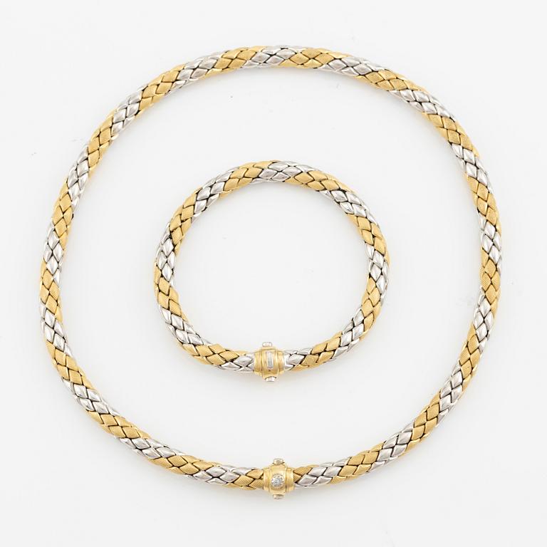 En collier och ett armband Chimento 18K guld och vitguld med runda briljantslipade diamanter.