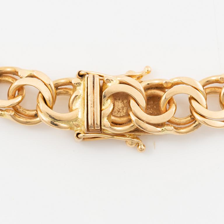 Necklace 18K gold.