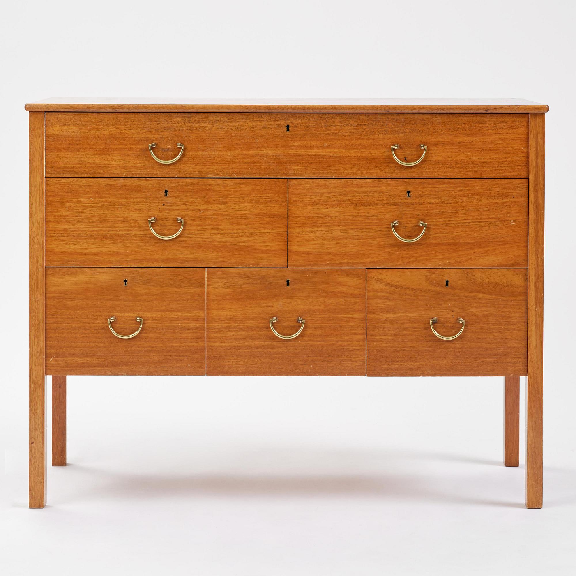 Josef Frank, a mahogany chest of drawers, Firma Svenskt Tenn, 1950s.