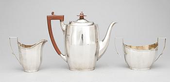 KAFFESERVIS, 3 delar, silver, Mappin & Webb, London, 1944. Tot vikt: 840 gram.