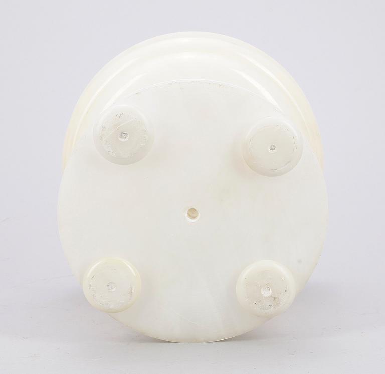BORDSUPPSATS, alabaster, 1900-tal.