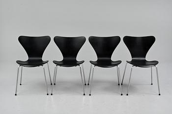 STOLAR, 4 st, "Sjuan", Arne Jacobsen, Fritz Hansen, 1900-talets andra hälft.