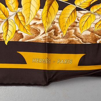 HERMÈS, scarf, "Casse Noisette".