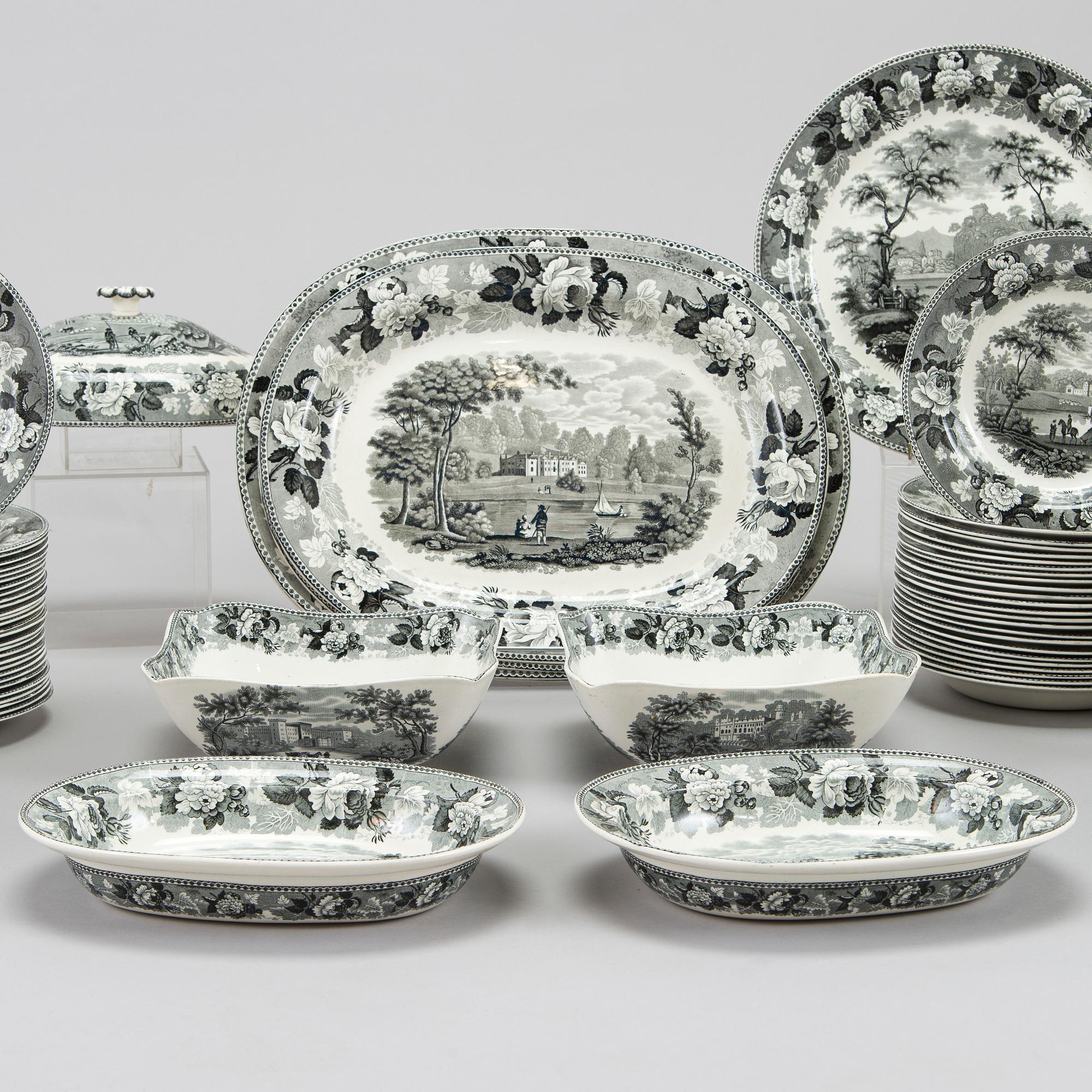 Wedgwood, astiasto, 134 osaa, "Landscape" fajanssi, Englanti 1800-luvun loppu.