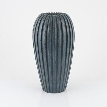 Vicke Lindstrand, a vase, Upsala-Ekeby, mid 20th Century.