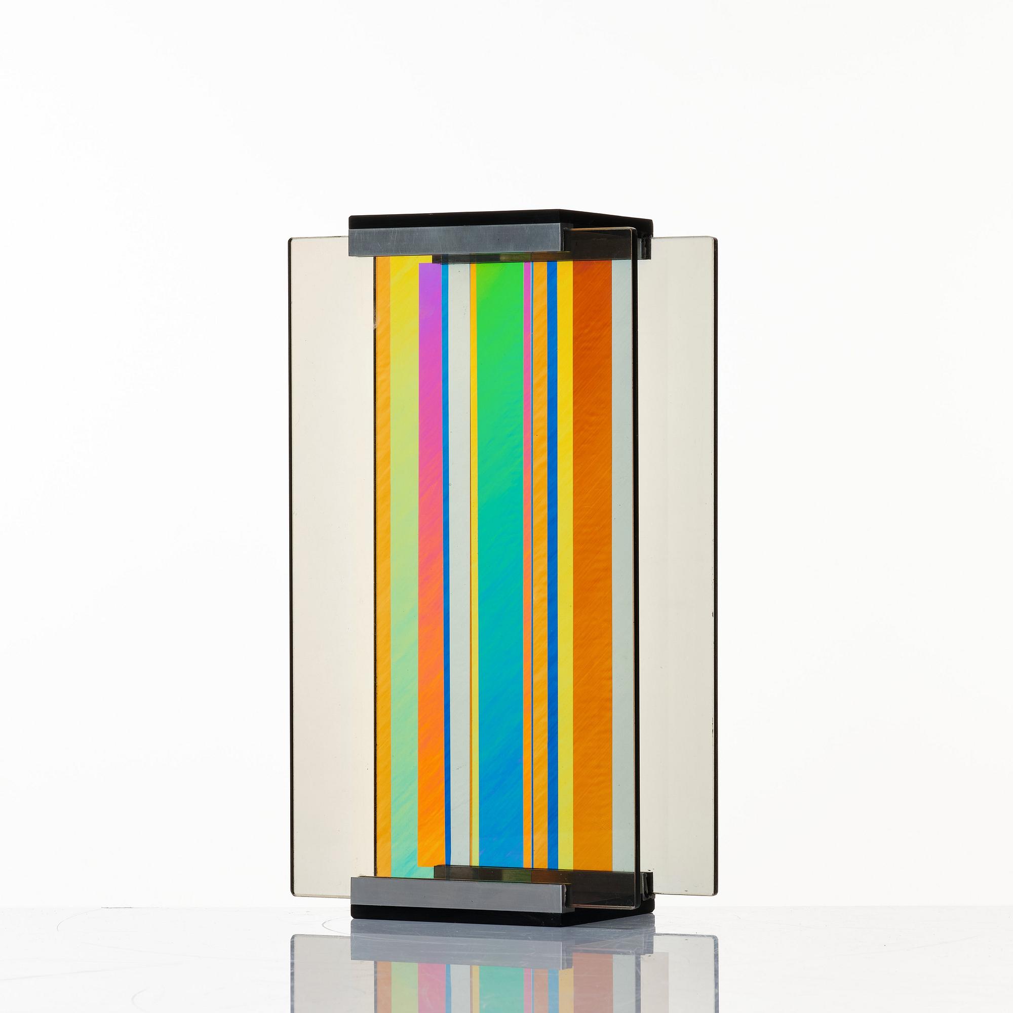 Eric H Olson, "Optochromi".