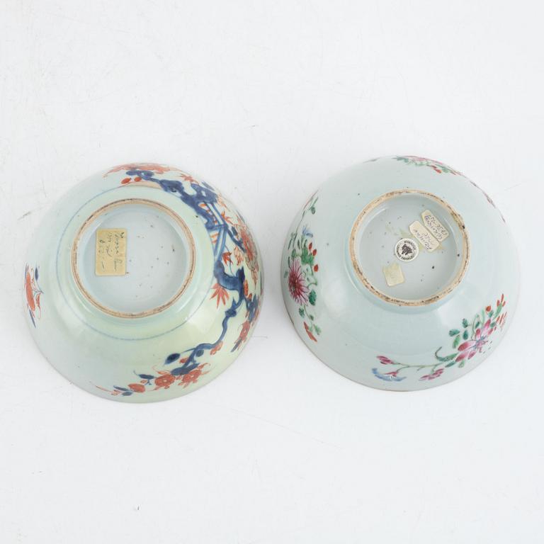 A set of two Chinese export porcelain bowls, Qing dynasty (Qianlong (1736-95).