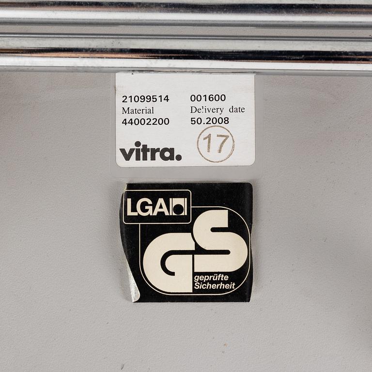 A collection of Vitra, 7 pieces.
