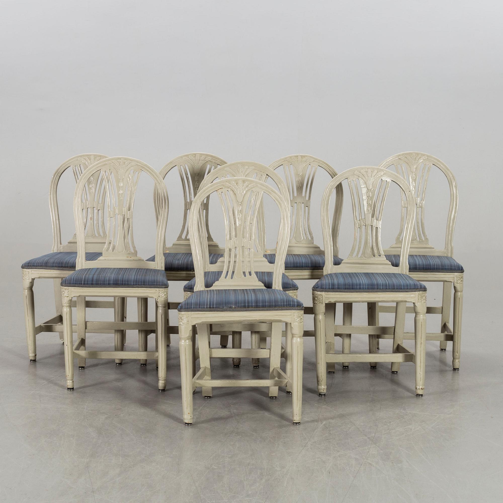 A set of eight Swedish late Gustavian chairs begging of the 19th century.