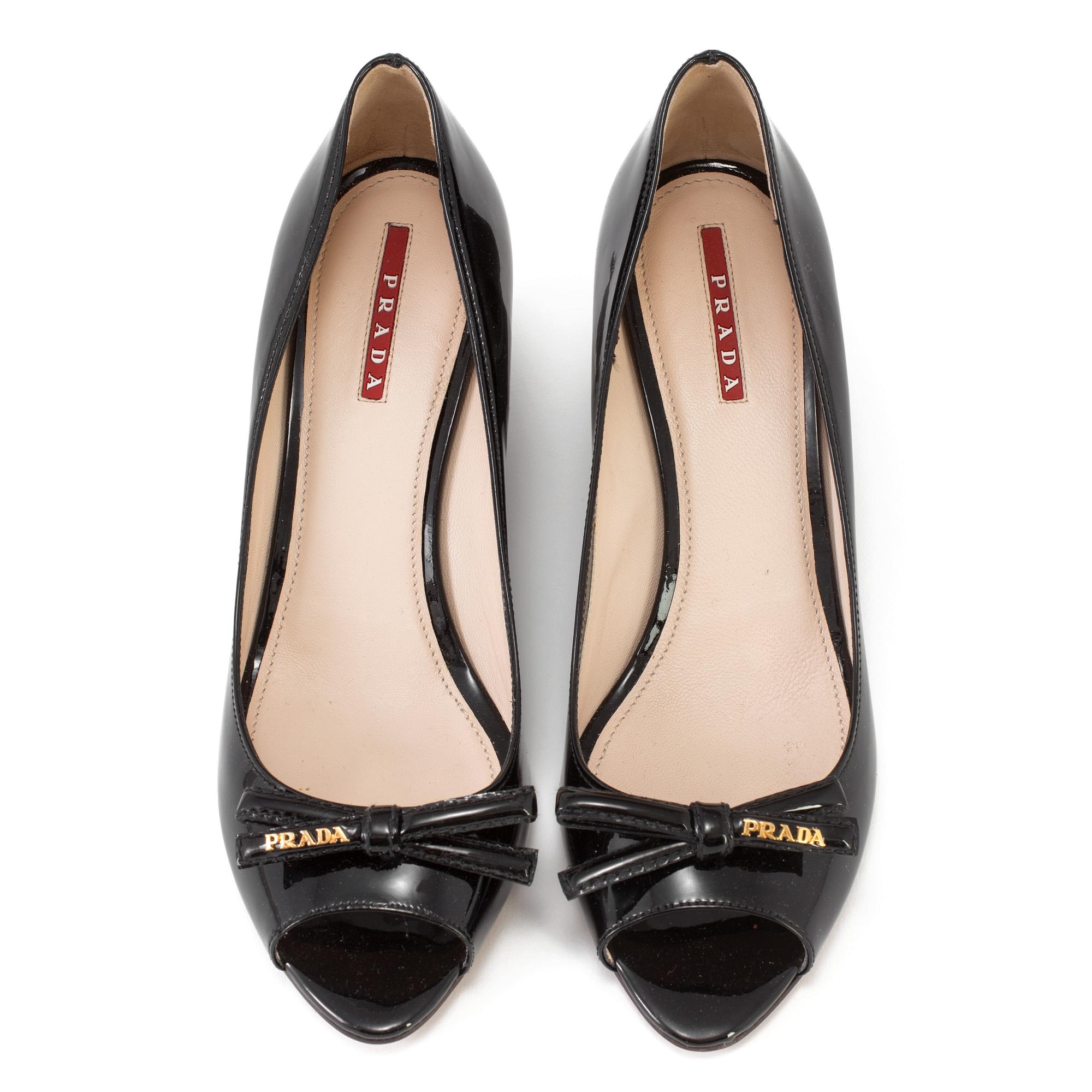 SHOES, Prada, Size 39.