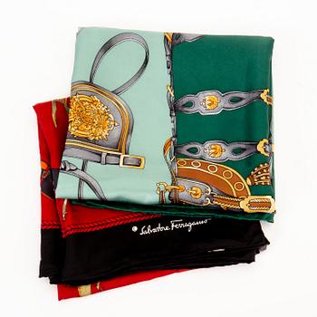 Hermès samt Salvatore  Ferragamo, 2 st scarfsar, 1900-talets andra hälft.