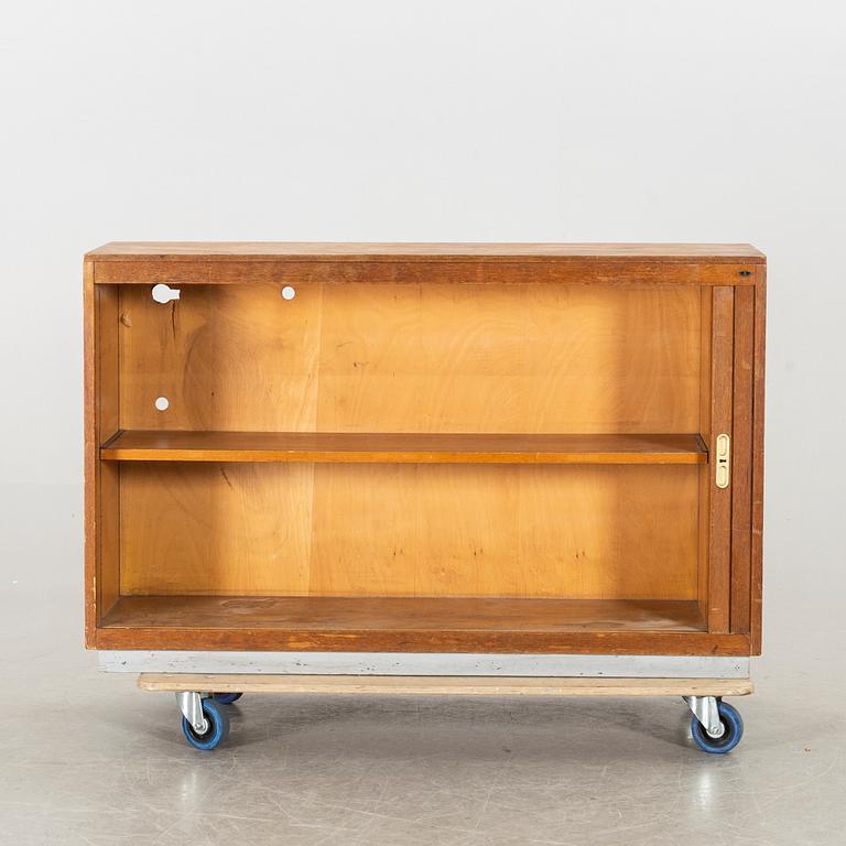 SKÅP/SIDEBOARD van Os Nederländerna 1900-talets mitt.