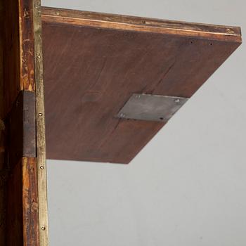 NATTDUKSBORD / POTTSKÅP, sengustaviansk, omkring 1800.