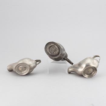 2 saucepans and a pot, pewter, 18th Century.