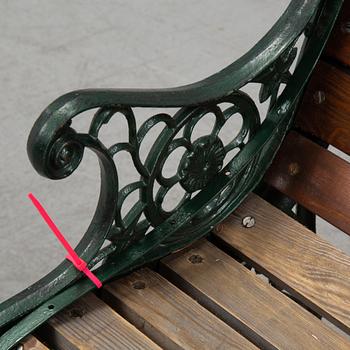 A tennis-/gardenbench, GLTK Gothenburg.