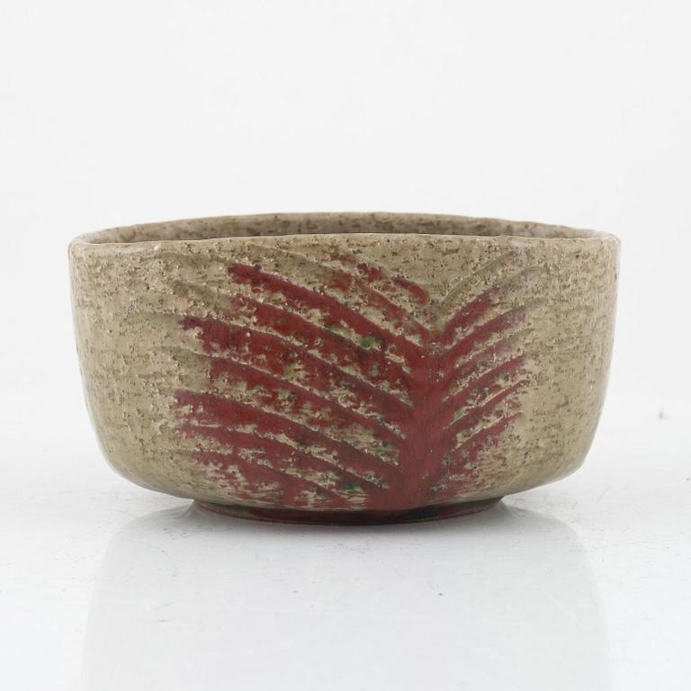 Eva Staehr-Nielsen, a stoneware bowl, Saxbo, Denmark, mid 20th c, model no 233.