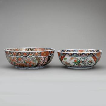 SKÅLAR, 2 st, porslin, Japan 1900-tal.