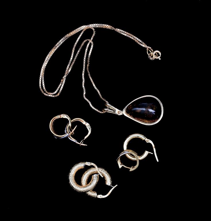 PARTI SMYCKEN, ca 3 delar, 14-18 K guld, tot ca 16 gr.