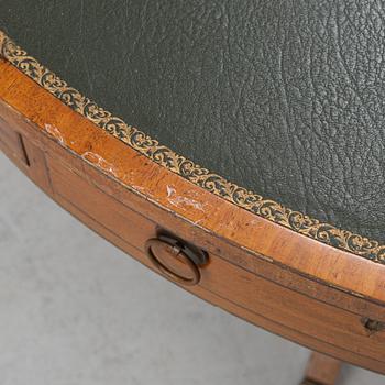 A drum table, first half of the 20th century.