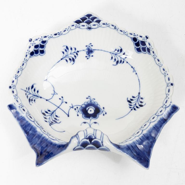 Royal Copenhagen, kaffeservis, 11 delar, porslin, "Musselmalet", mestadels helblonde, Danmark,