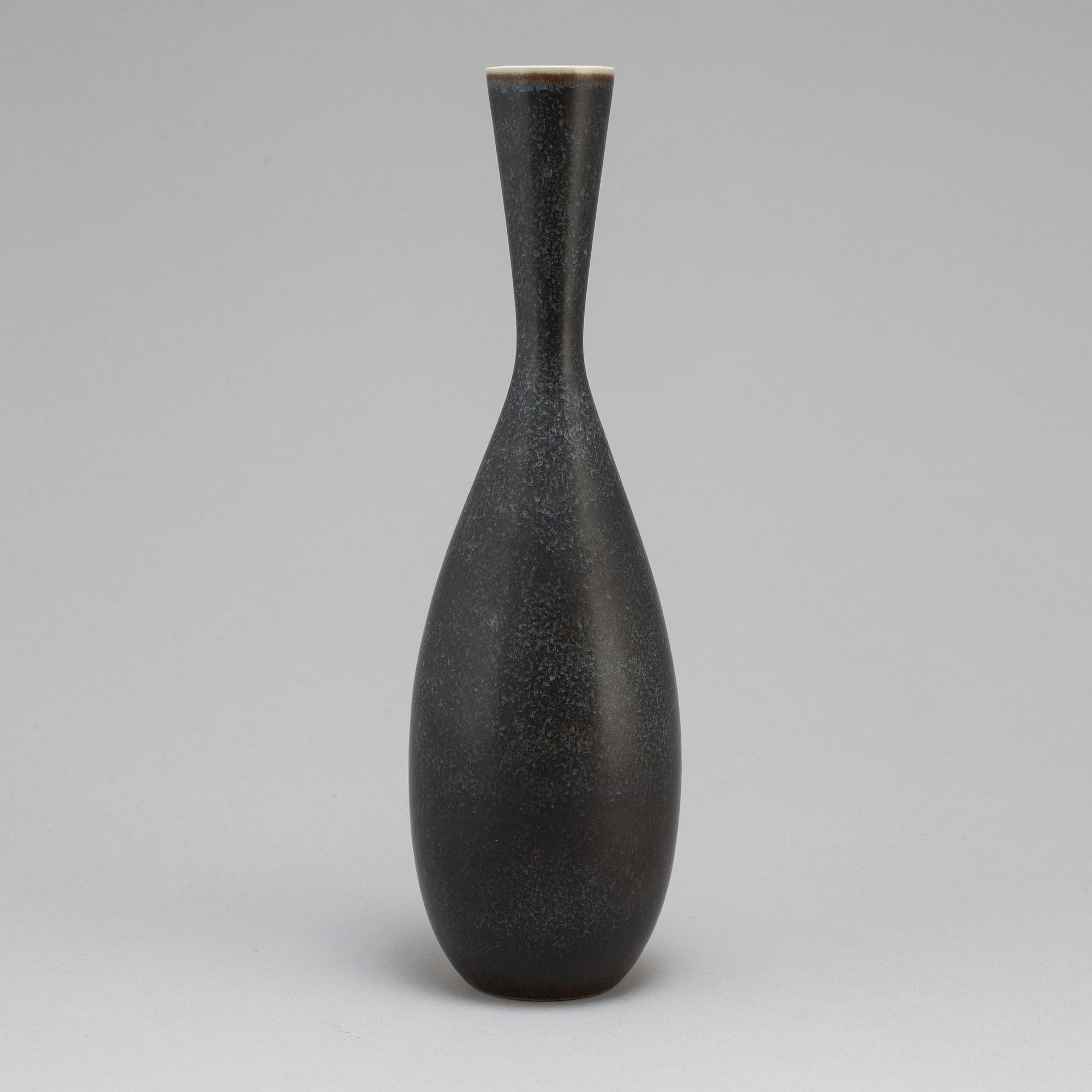 CARL-HARRY STÅLHANE, a unique stoneware vasae, Rörstrand 1955.