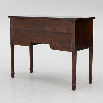 Sideboard, England, Sheraton style, early 20th century.