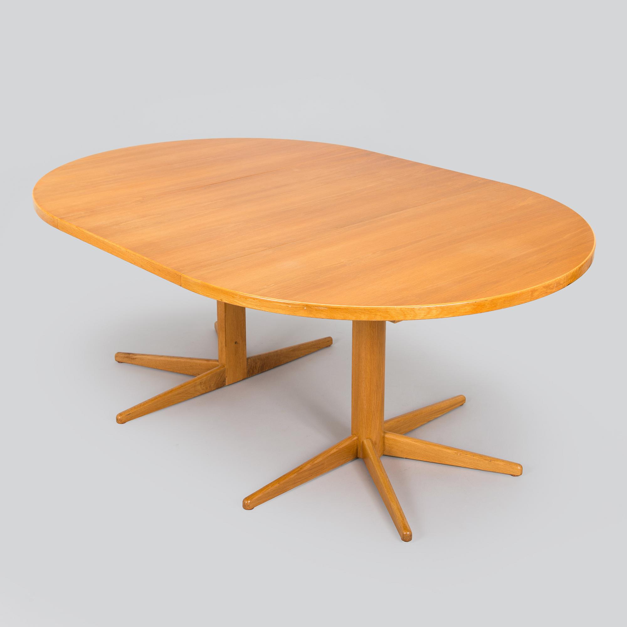 Olof Ottelin, ruokapöytä, "Rondo", Keravan Puusepäntehdas, Stockmann, 1970/80-luku.