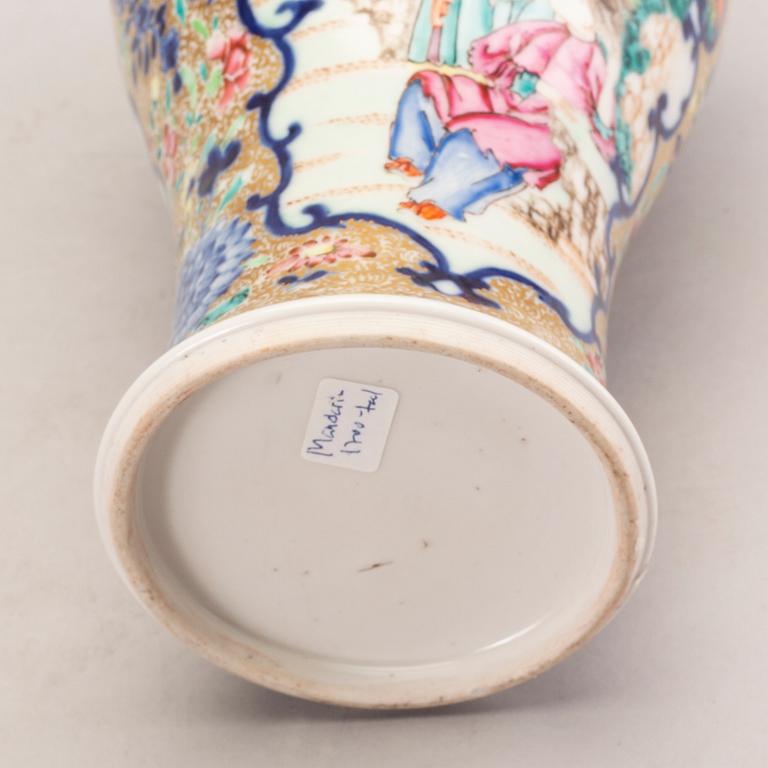 A famille rose porcelain vase with cover, Qing dynasty, Qianlong (1736-95).