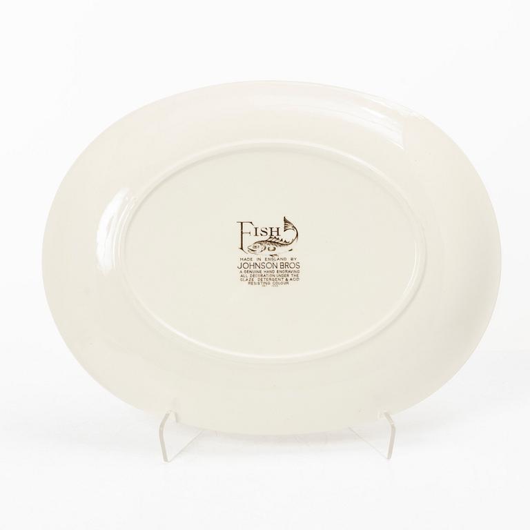 A 20-piece 'Fish' creamware serivice, Johnson Bros, England.