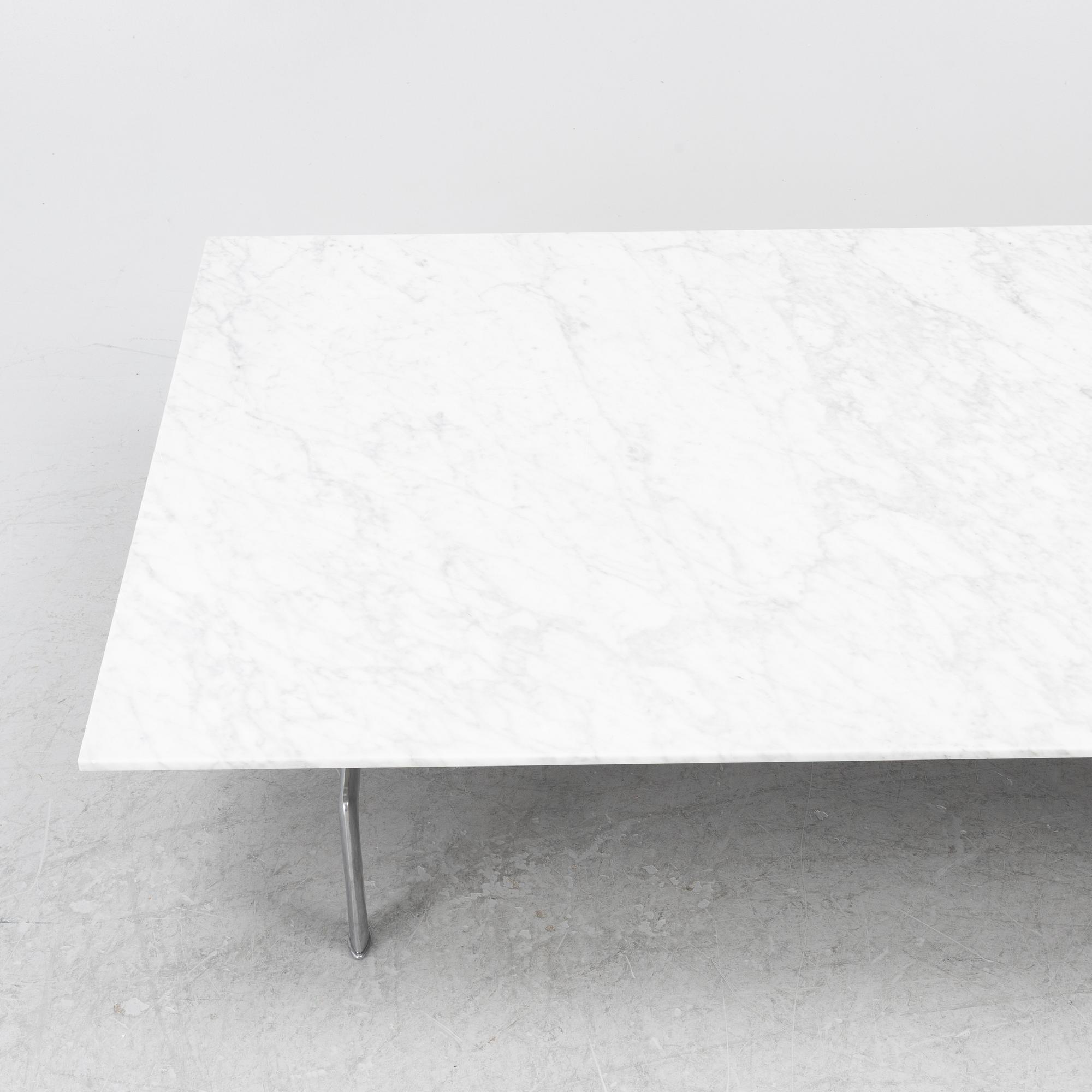 Antonio Citterio & Paolo Nava a 'Diesis' coffee table, B&B Italia.