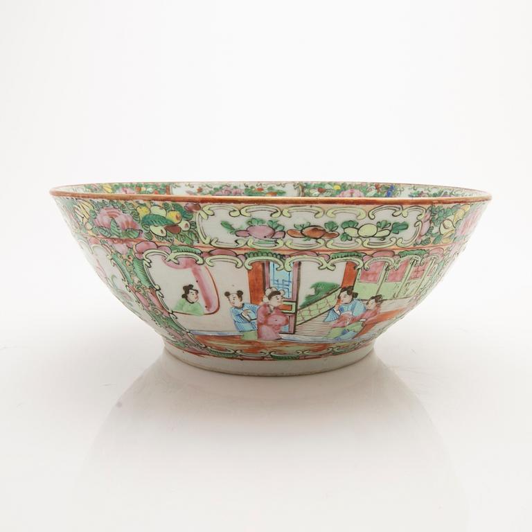 Bowl and cover urn, China, Canton, 18th/20th century.