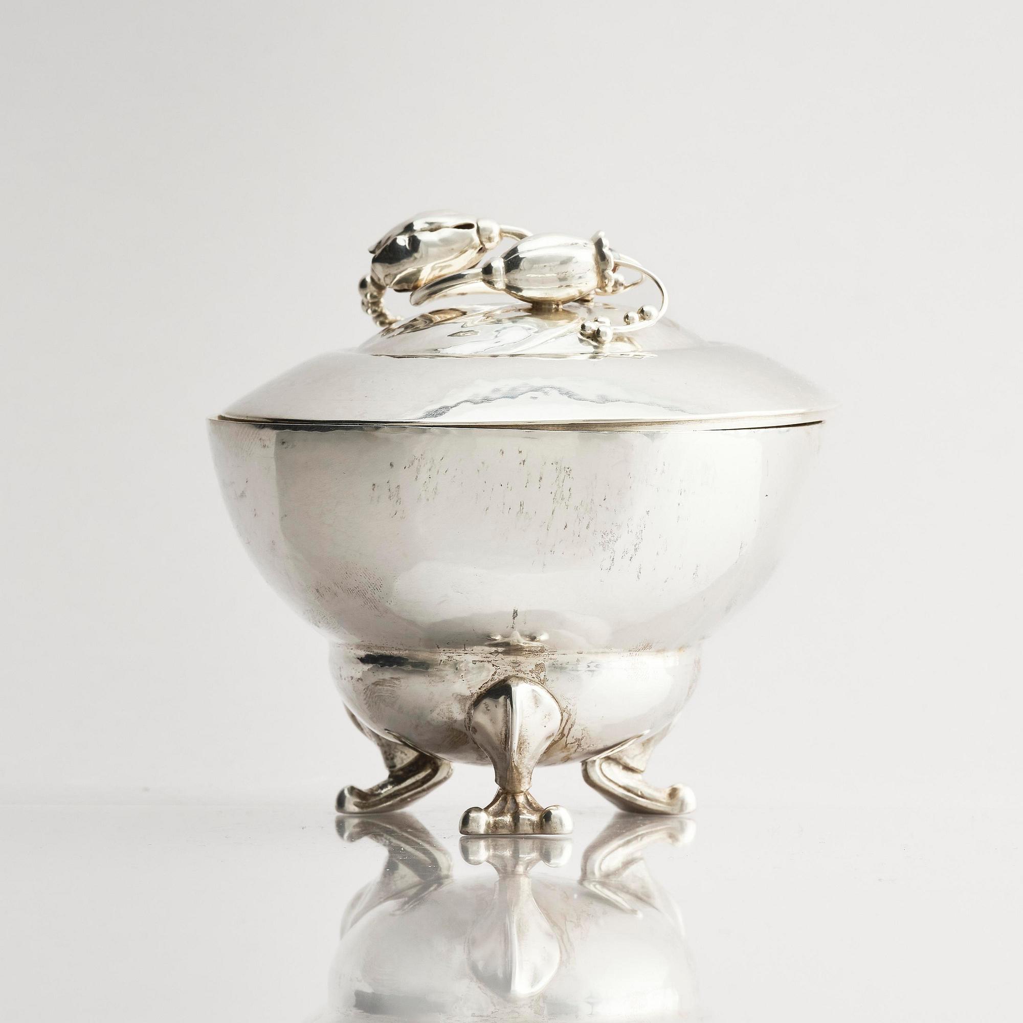 Georg Jensen, a silver bowl with lid, 'Blossom', design no 126, Copenhagen circa 1915-1921.