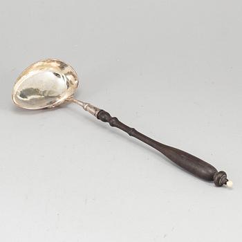 A Swedish silver and wood soup ladle, mark of Nils Frantzleben, Torneå 1800.