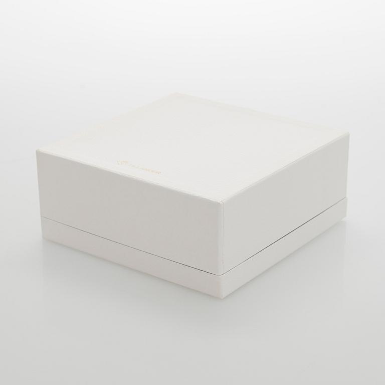 A. Tillander, malja, sterlinghopeaa ja emalia. Turku 2005.