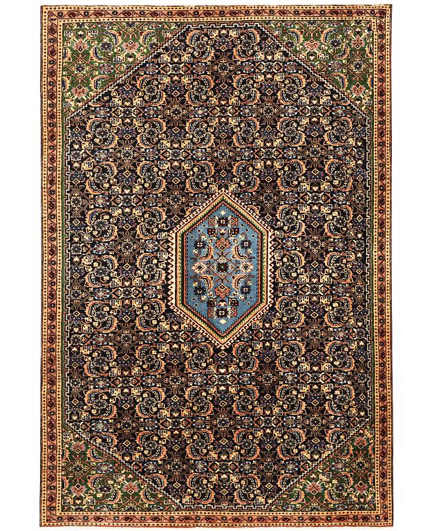 Matta, Ardebil, ca. 288 x 181 cm.