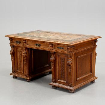 SKRIVBORD, nyrenässans, 1800-talets slut.