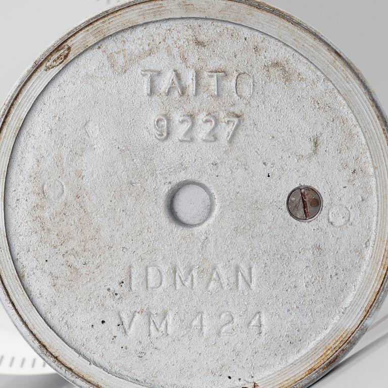 PAAVO TYNELL, PÖYTÄVALAISIN, 9227. Valmistanut Idman. 1950-luku.