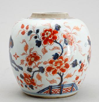 BOJAN, porslin, Kina, Kang Hsi, 1700-talets första hälft.