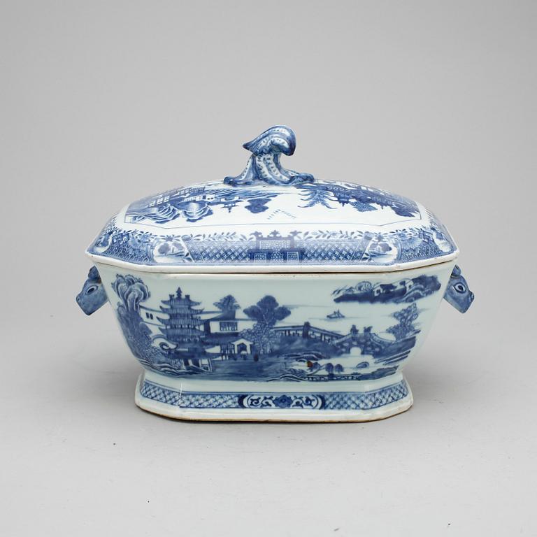 TERRIN, porslin, Kina, Qianlong (1736-1795), Qing Dynastin.