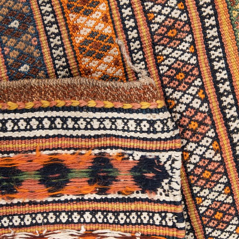 Vävnad Jajim Kashgai semiantik/antik ca 170x119 cm.