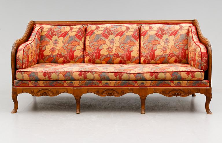 SOFFA, rokokostil, 1900-talets första hälft.