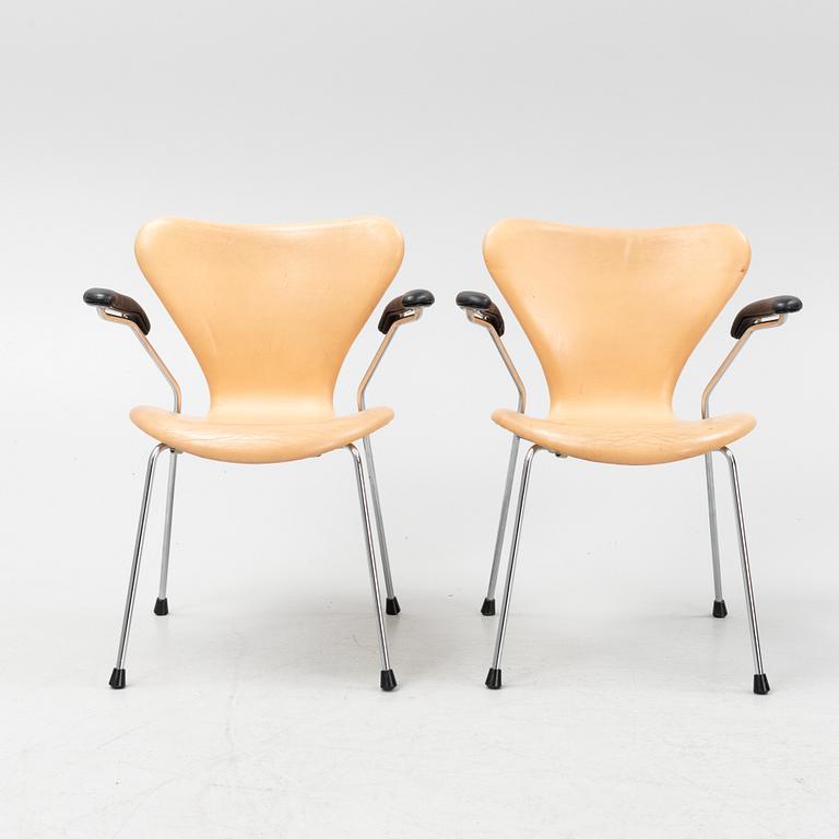 Arne Jacobsen, karmstolar, 8 st, "Sjuan", Fritz Hansen, Danmark, 1995.