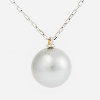 Collier 18K vitguld med odlad Tahitipärla.
