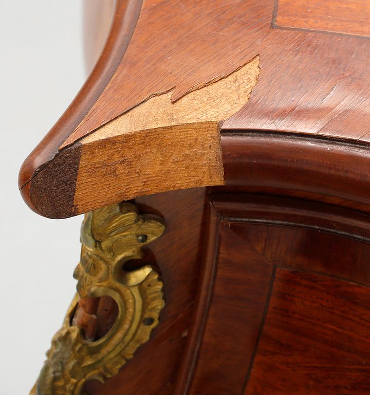 BYRÅ, rokokostil, tidigt 1900-tal.