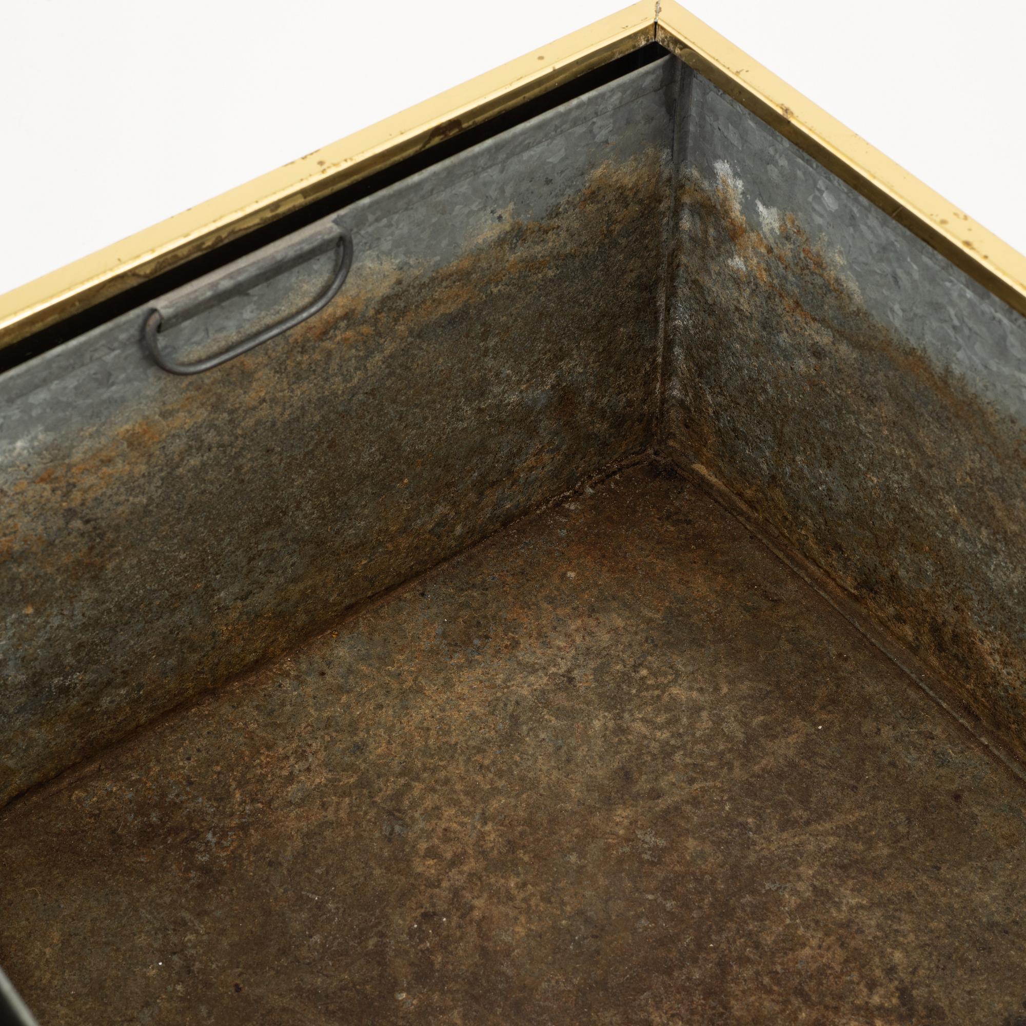 Hans-Agne Jakobsson, blomlåda, Hans-Agne Jakobsson AB, Markaryd, 1900-talets andra hälft.