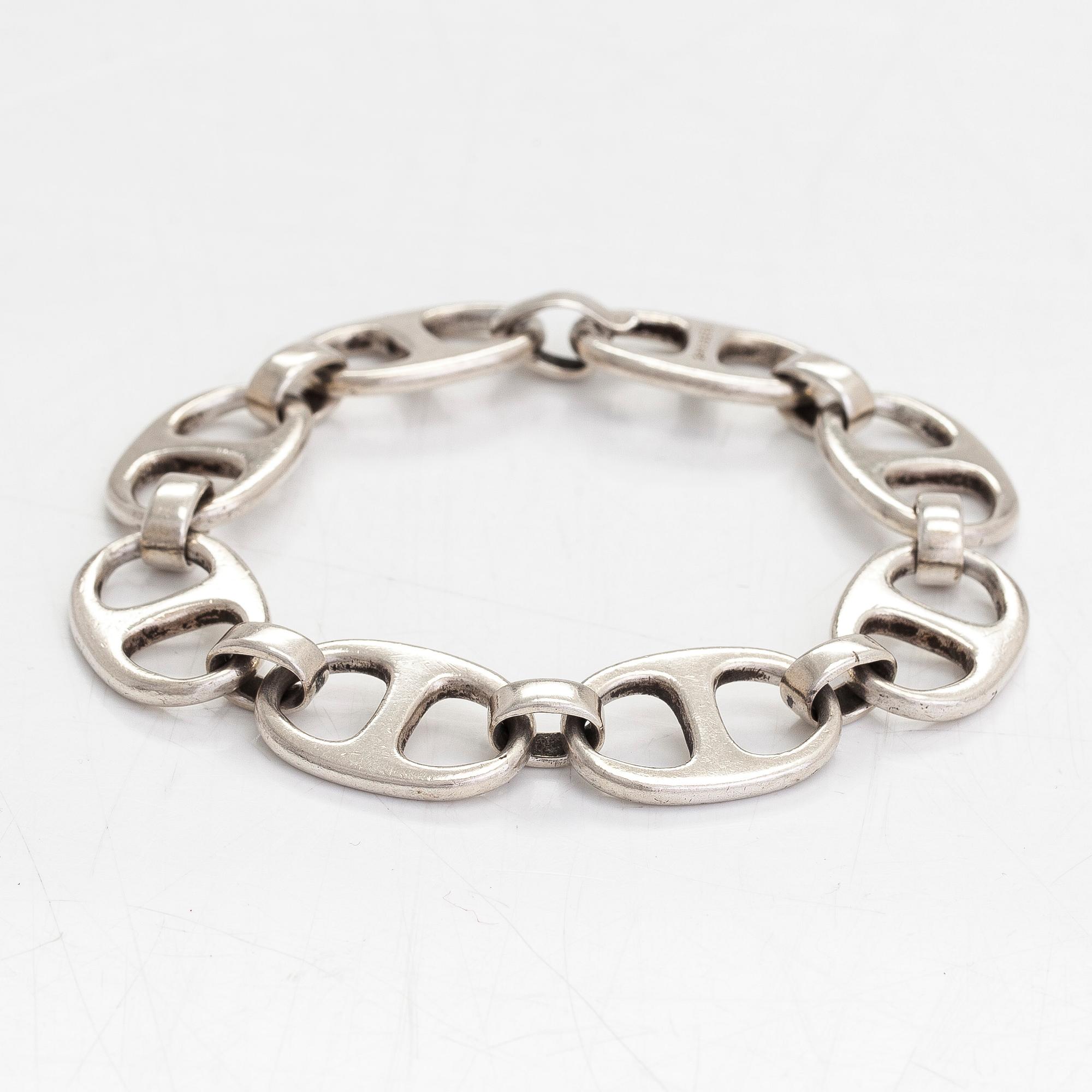 Bertel Gardberg, armband, silver. Hopeatehdas Oy, Helsingfors, 1962.
