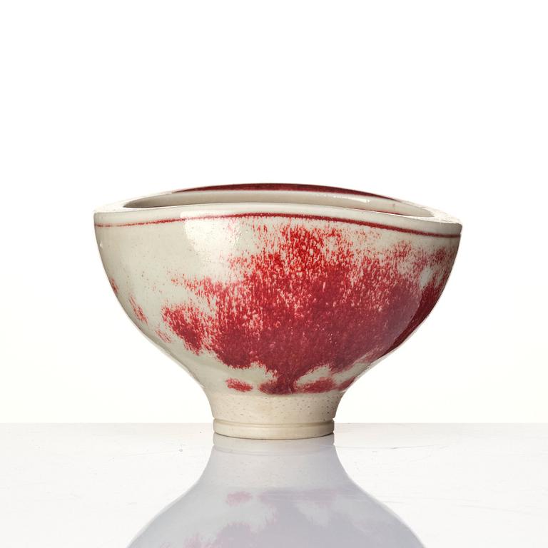 Wilhelm Kåge, a stoneware bowl, Gustavsberg Studio 1957, a vase and a dish, Kåge verkstad, with experimental glazes, mid 20th C.