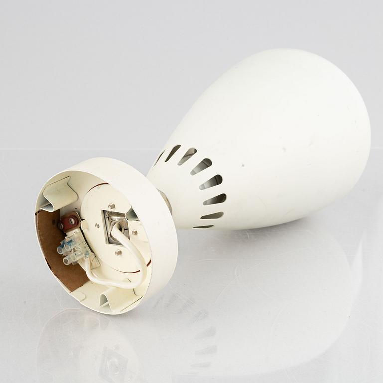 Asea, wall/ceiling lamp, model number E2625.